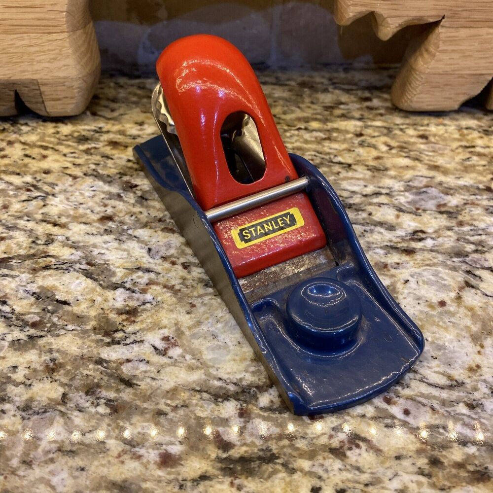Stanley No. 110 Wood Block Plane 12-247 Red Blue  Made In England Vintage Planer